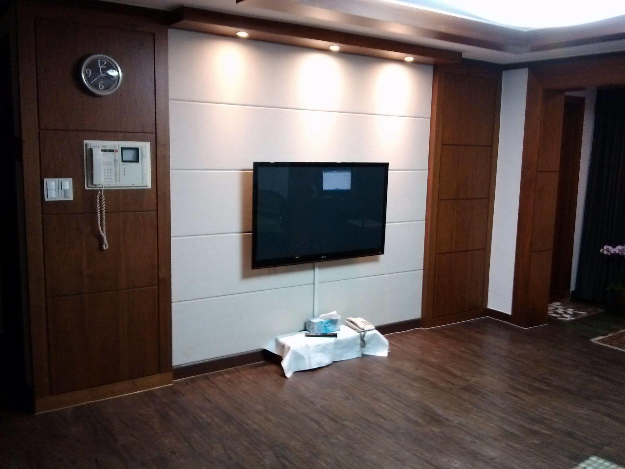 K Star Road Guesthouse - Hostel Сеул Экстерьер фото